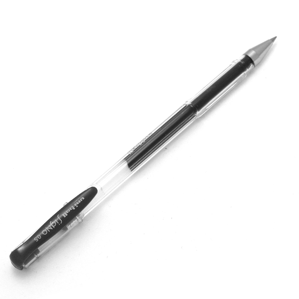 uni-ball-signo-um-100-stylo-encre-gel-05-mm-noir-1.png